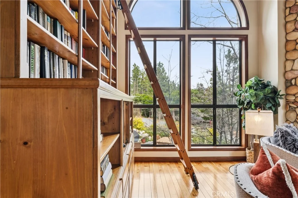 Photo of 892 Nadelhorn Drive