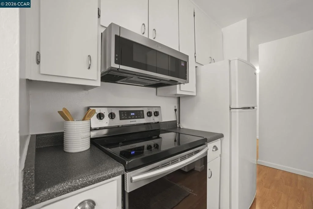 Photo of Unit 116 at 2564 Walnut Blvd