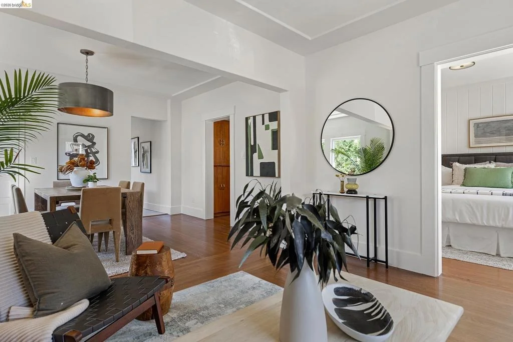 Photo of 5377 Bryant Ave