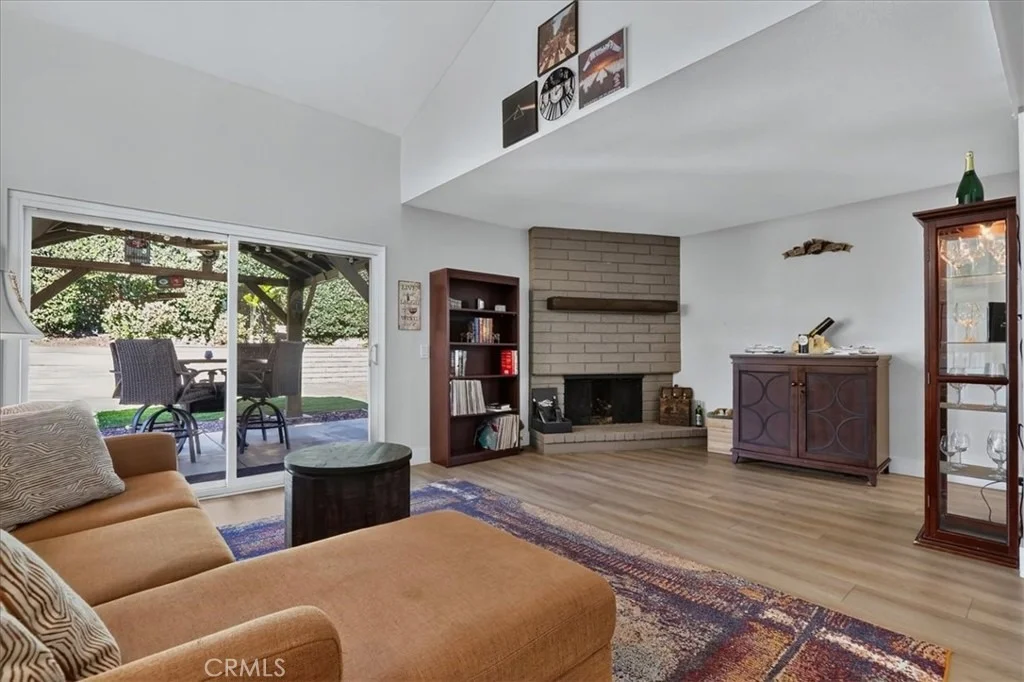Photo of 2279 Shirley