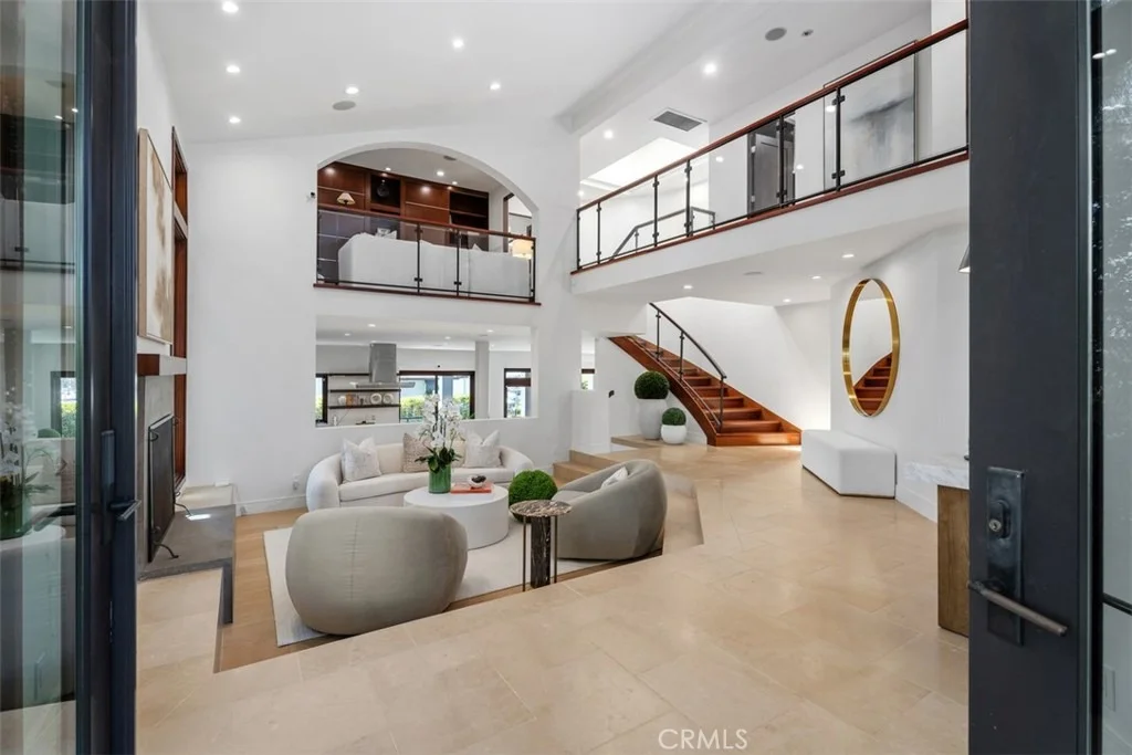Photo of 2907 Cliff Drive