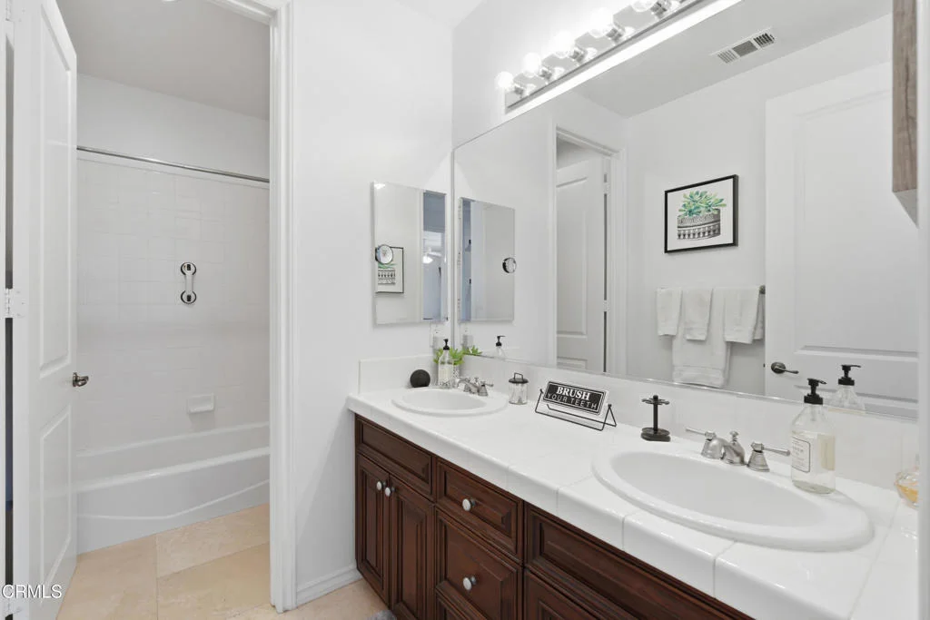 Photo of 237 Trellis Place