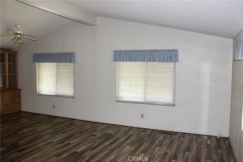 Photo of 1237 Yellowood Drive