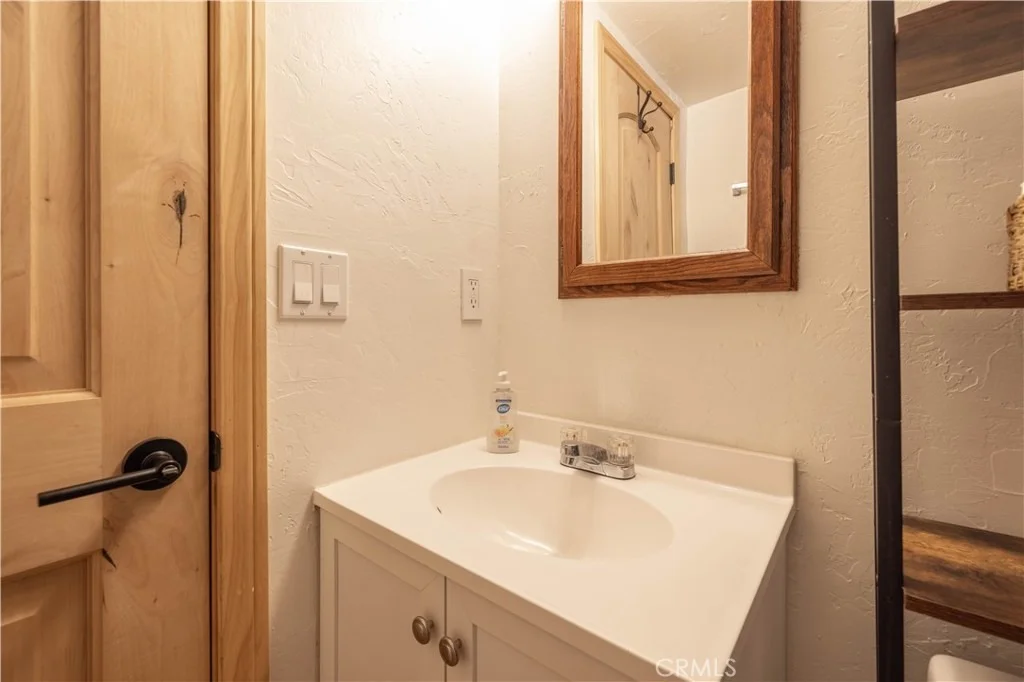 Photo of 244 Moreno