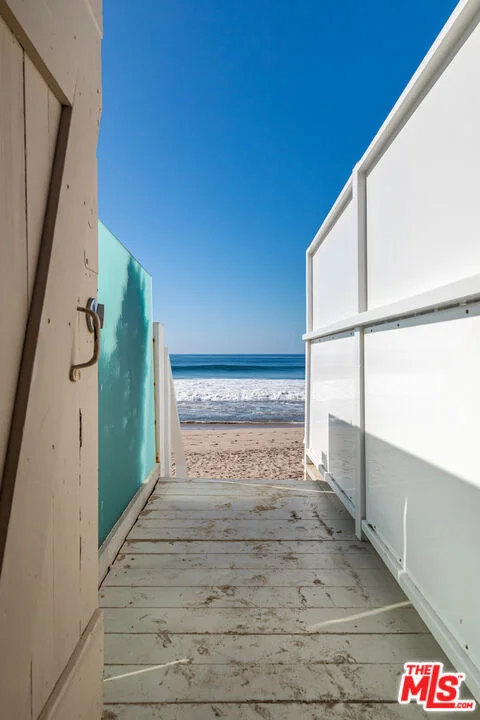 Photo of 23441 Malibu Colony Road