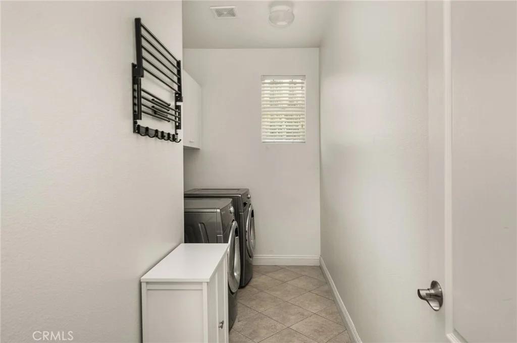 Photo of 7565 E Crown Pkwy
