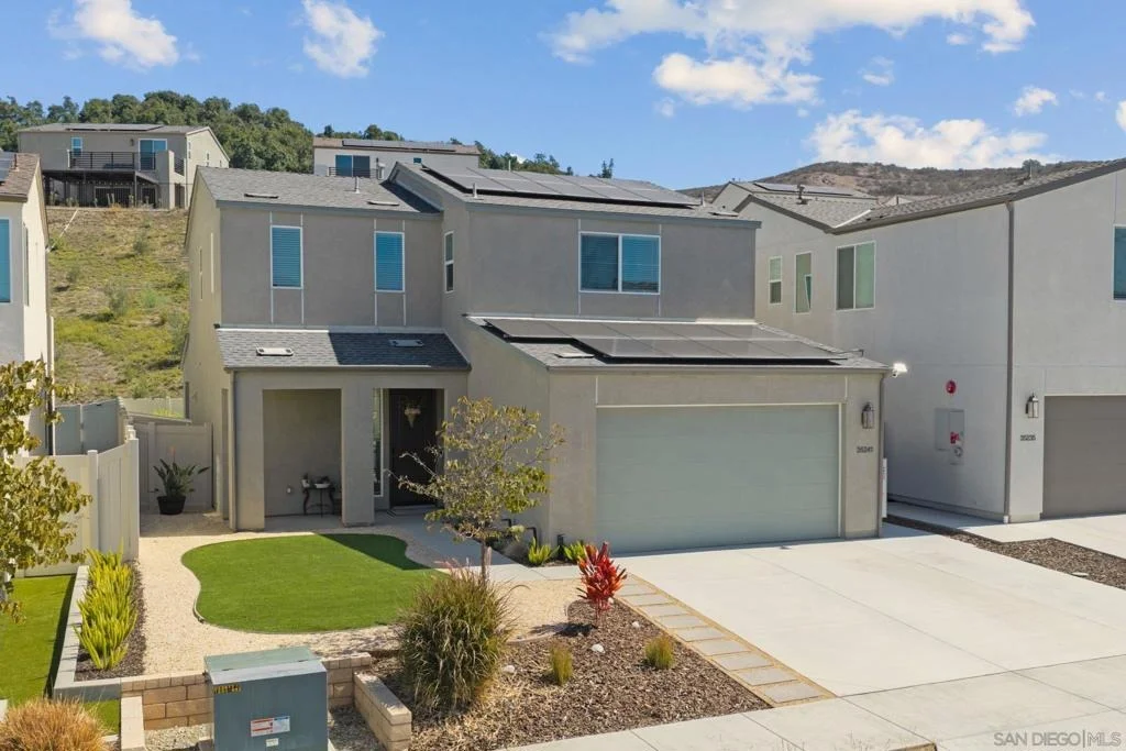 Photo of 35241 Valencia Pt
