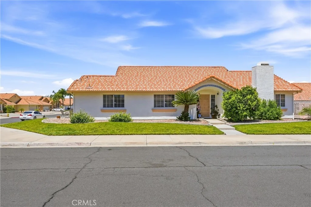 Photo of 2562 Alegre Avenue