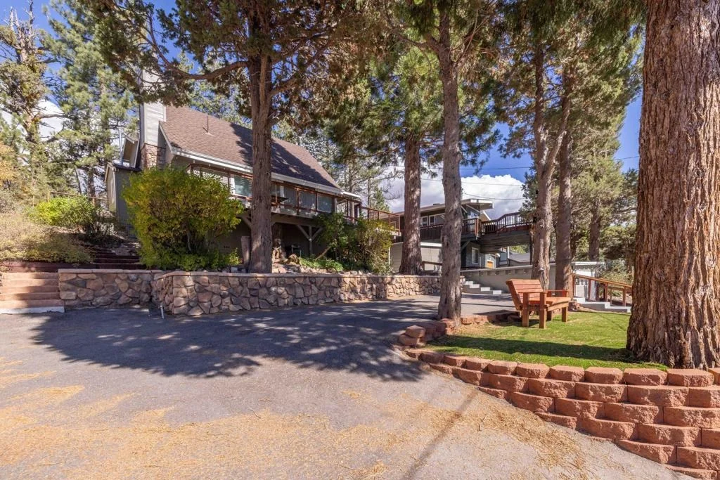 Photo of 42948 Moonridge Road