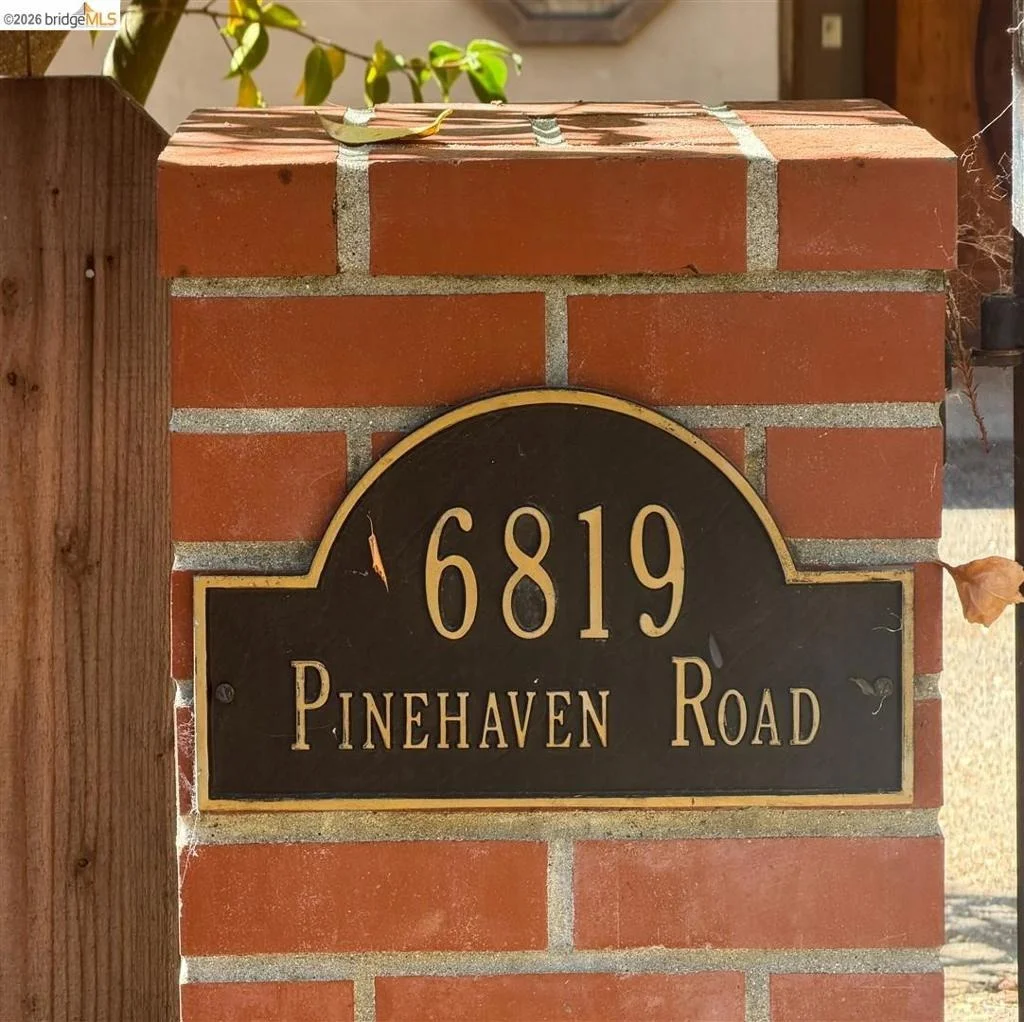 Photo of 6819 Pinehaven Rd