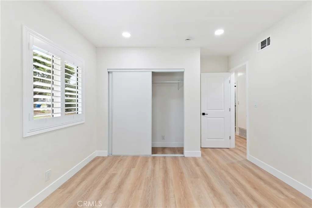 Photo of 662 E Foothill