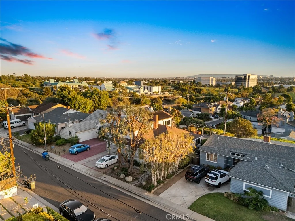 Photo of 5919 Hill