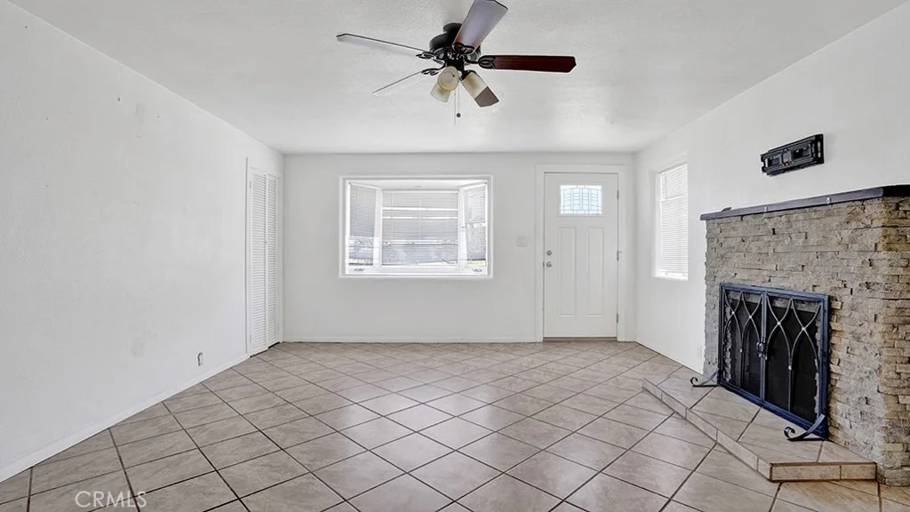 Photo of 1226 W North