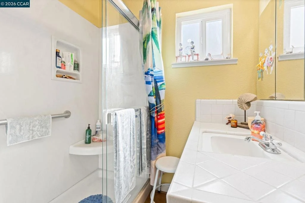 Photo of 2383 Mountain View Dr