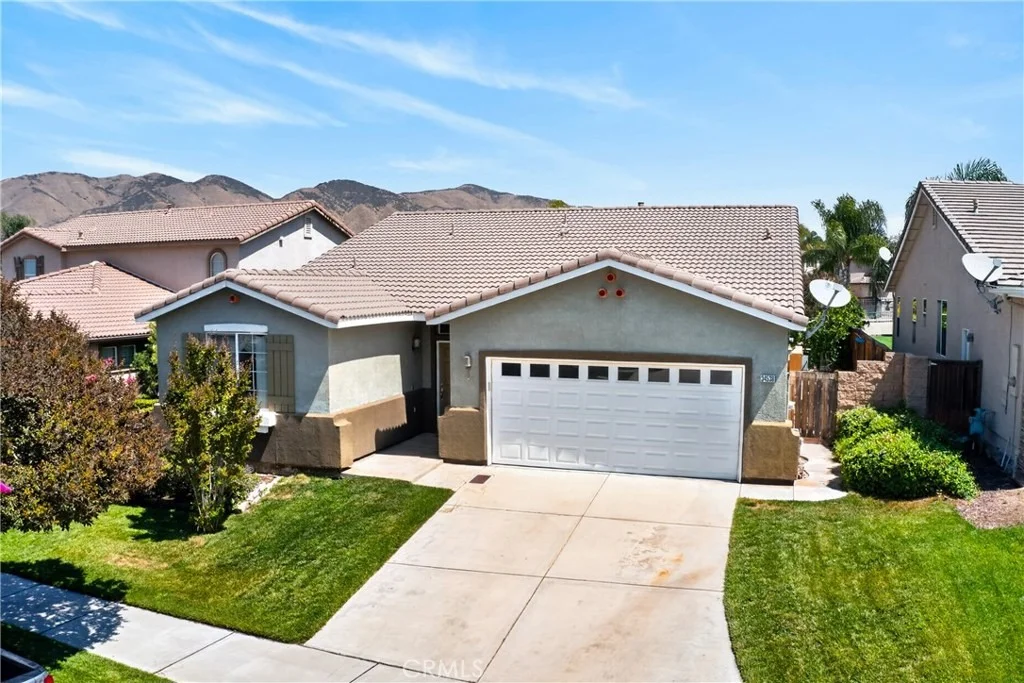 Photo of 34538 Yale Drive