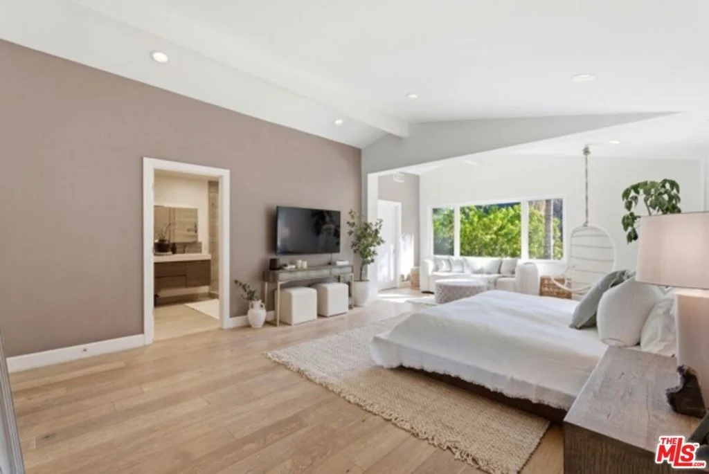 Photo of 7546 Devista Drive