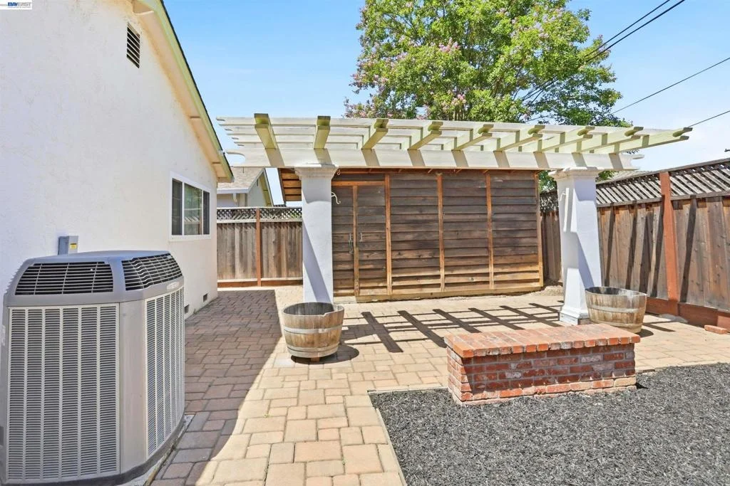Photo of 1109 Lynhurst Way