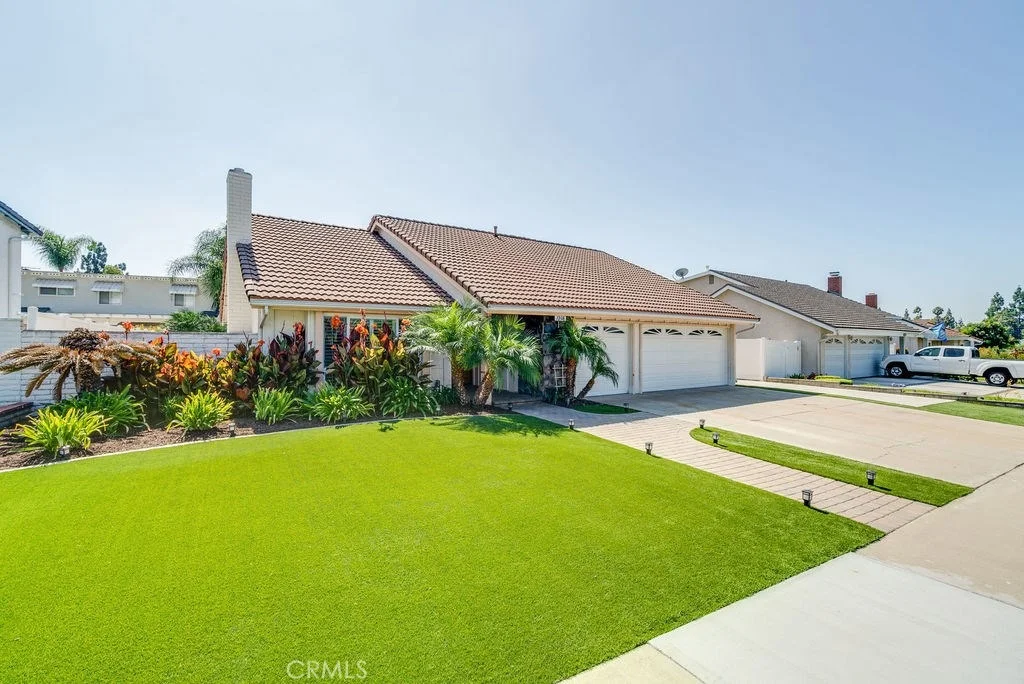 Photo of 1238 Valparaiso Drive N