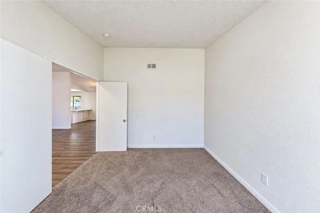 Photo of 1291 Comiskey Court