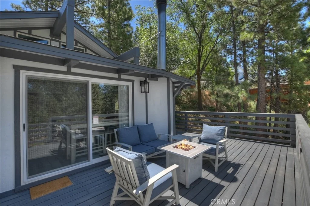 Photo of 580 Lucerne Drive