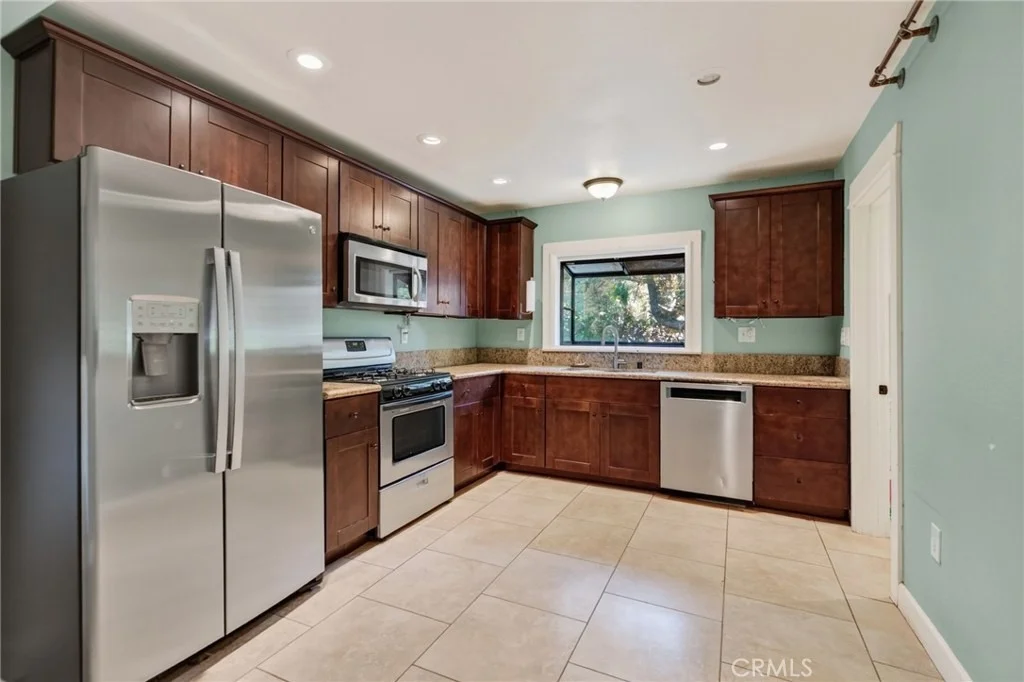 Photo of 4290 Highland