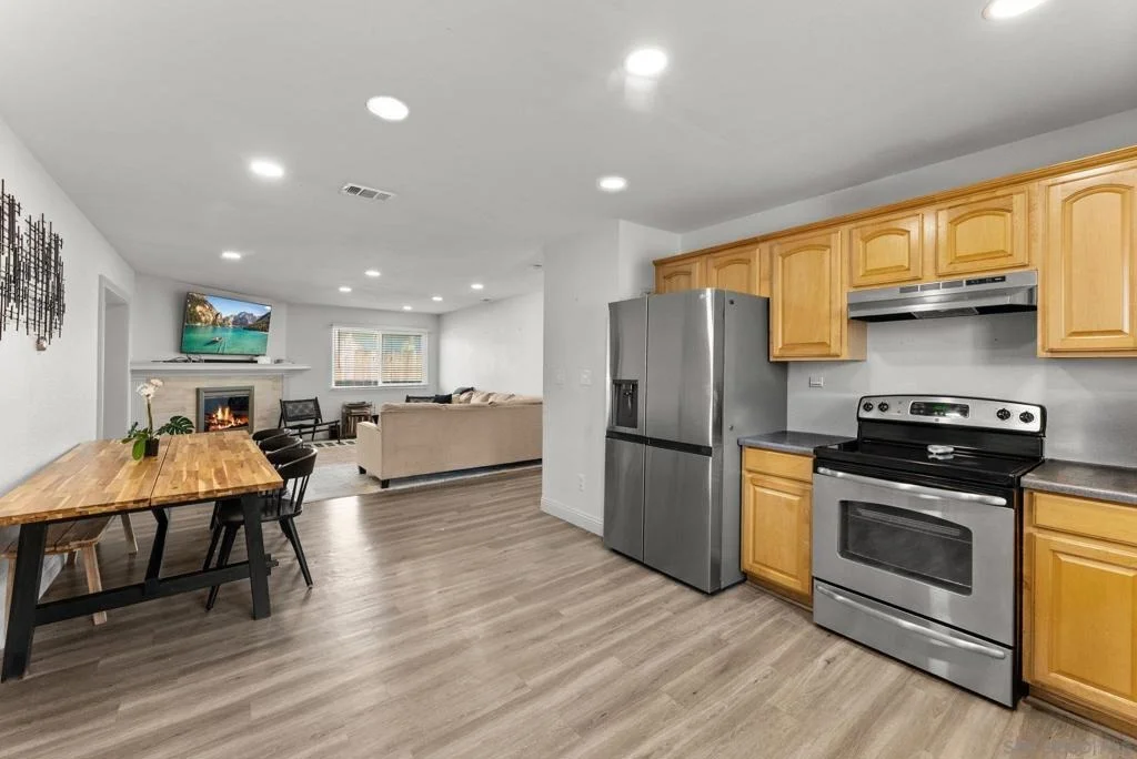 Photo of 9618 Date St