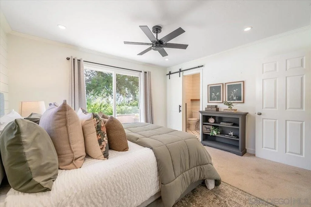 Photo of 2650 Sunset Hills