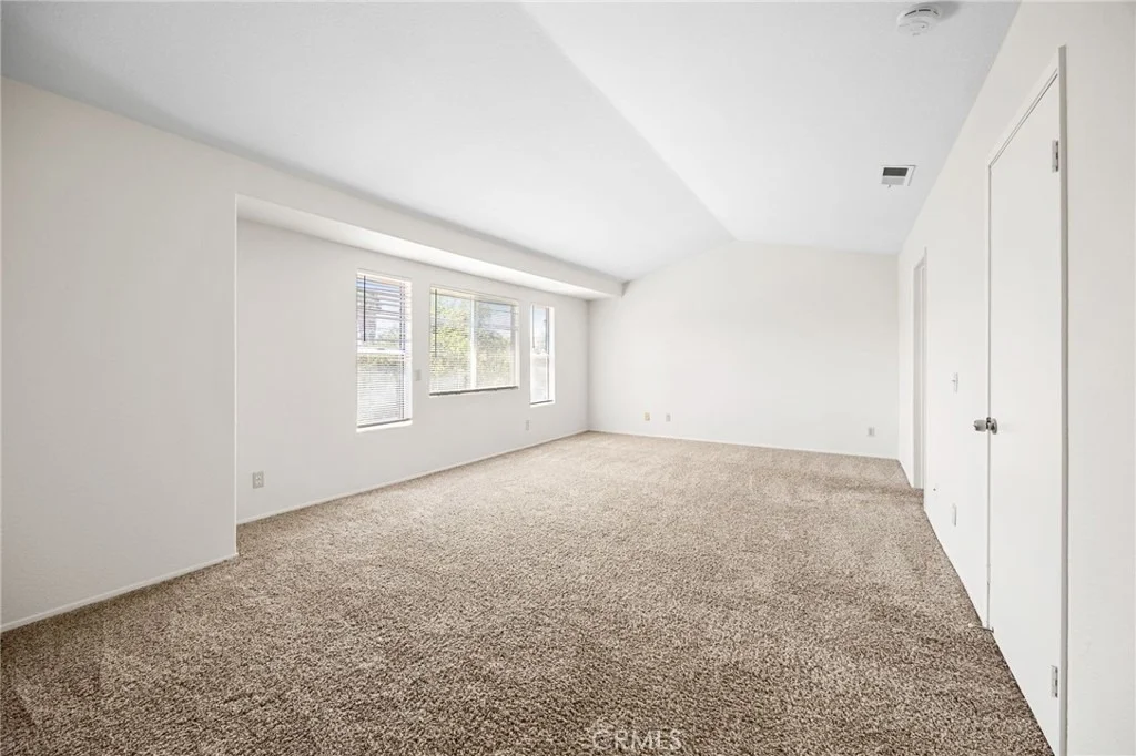 Photo of 2561 Jeffery