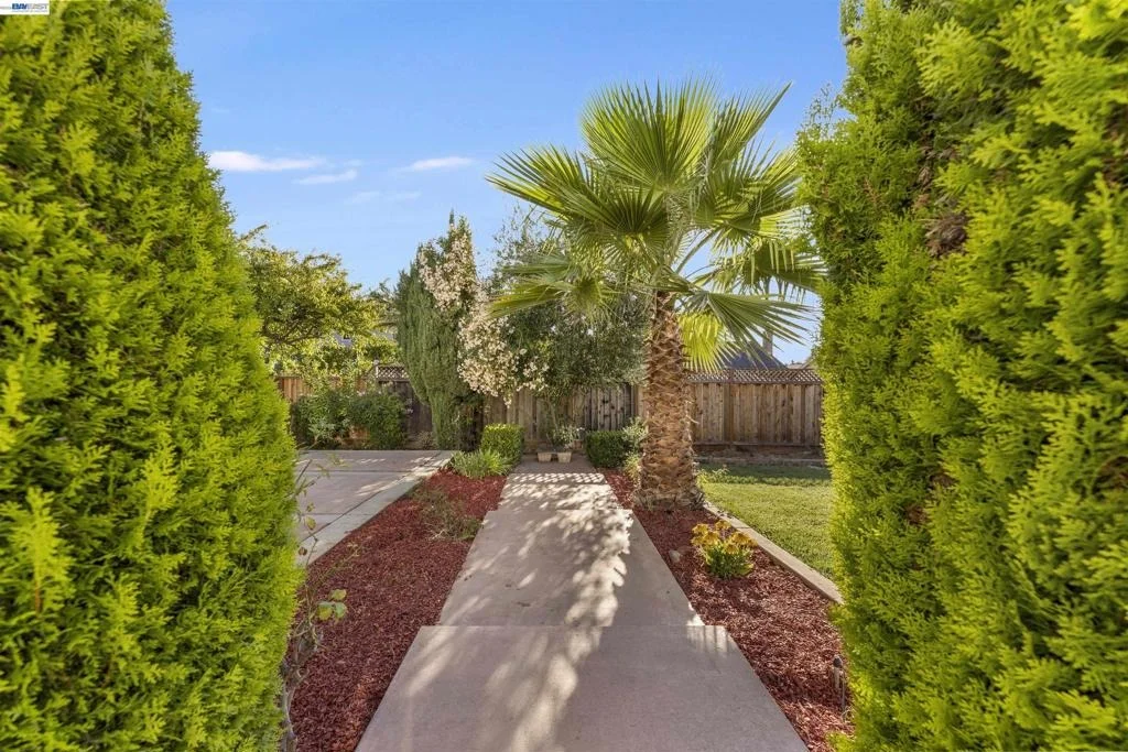 Photo of 5333 Creek Est