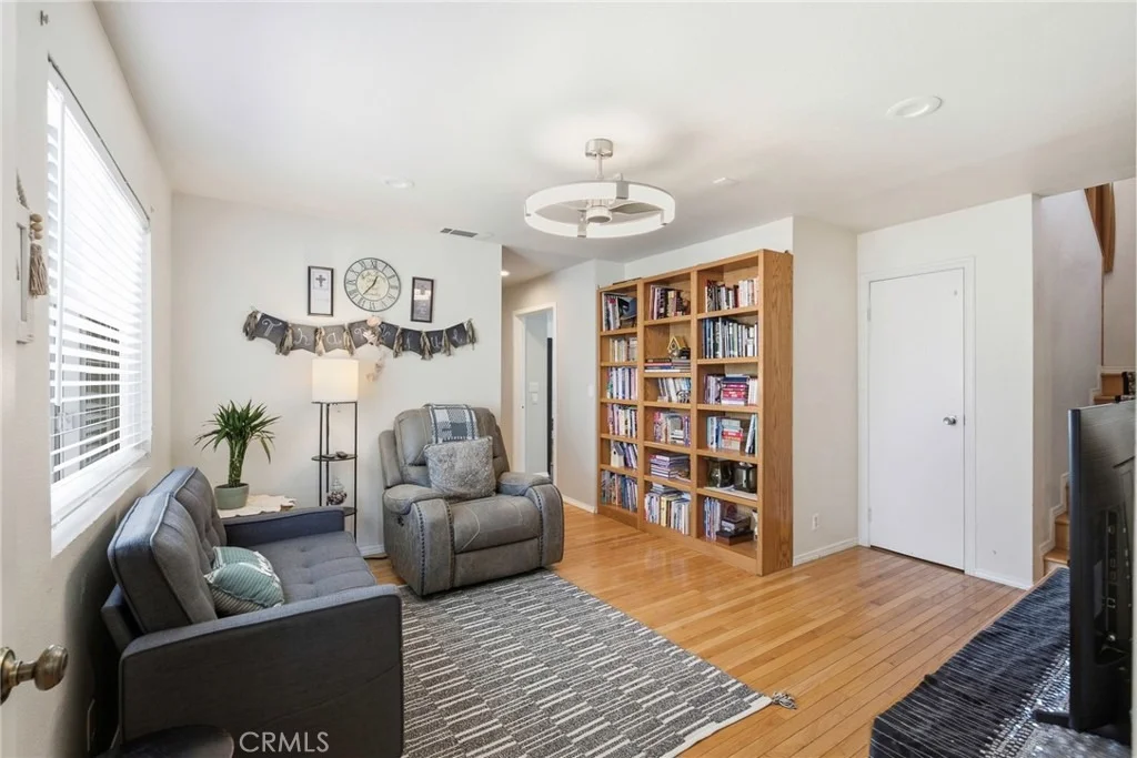 Photo of 2525 W Olive Avenue