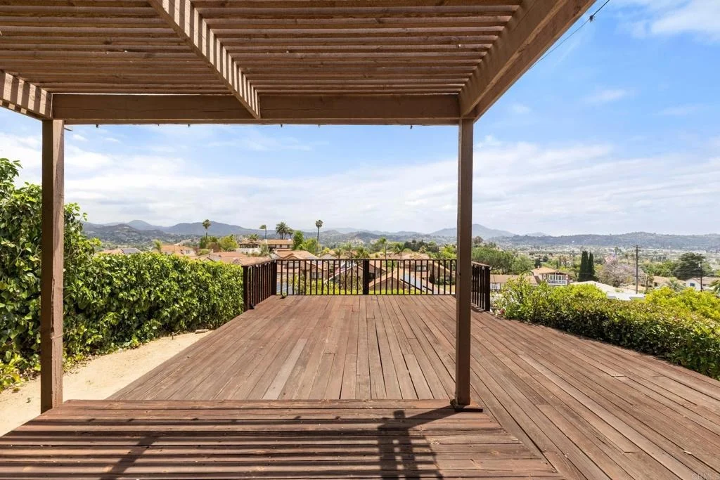 Photo of 1573 Villa Crest Drive