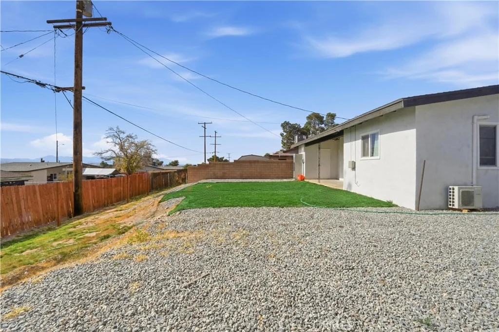 Photo of 23921 South