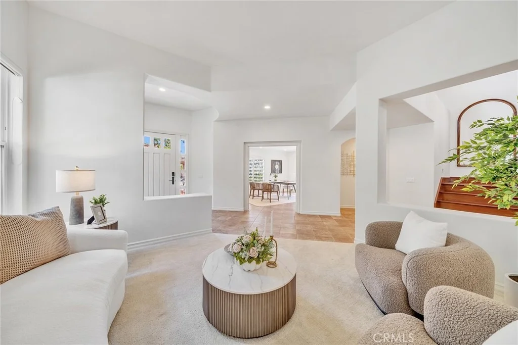 Photo of 7 Bayleaf Ln