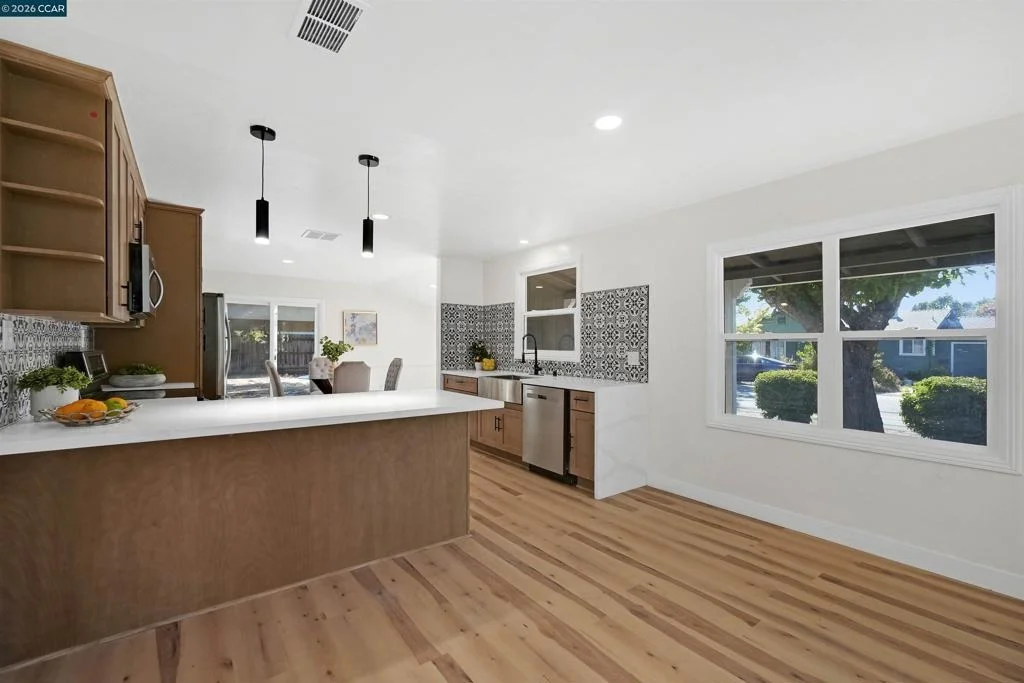 Photo of 2150 5Th Ave