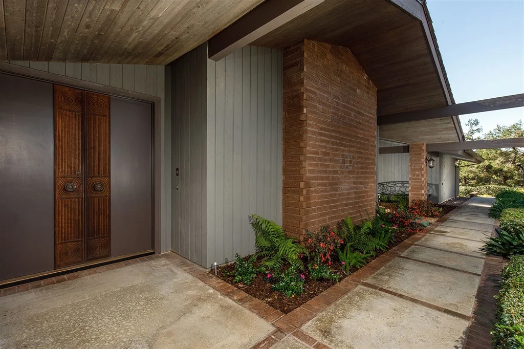 Photo of 4972 San Elijo