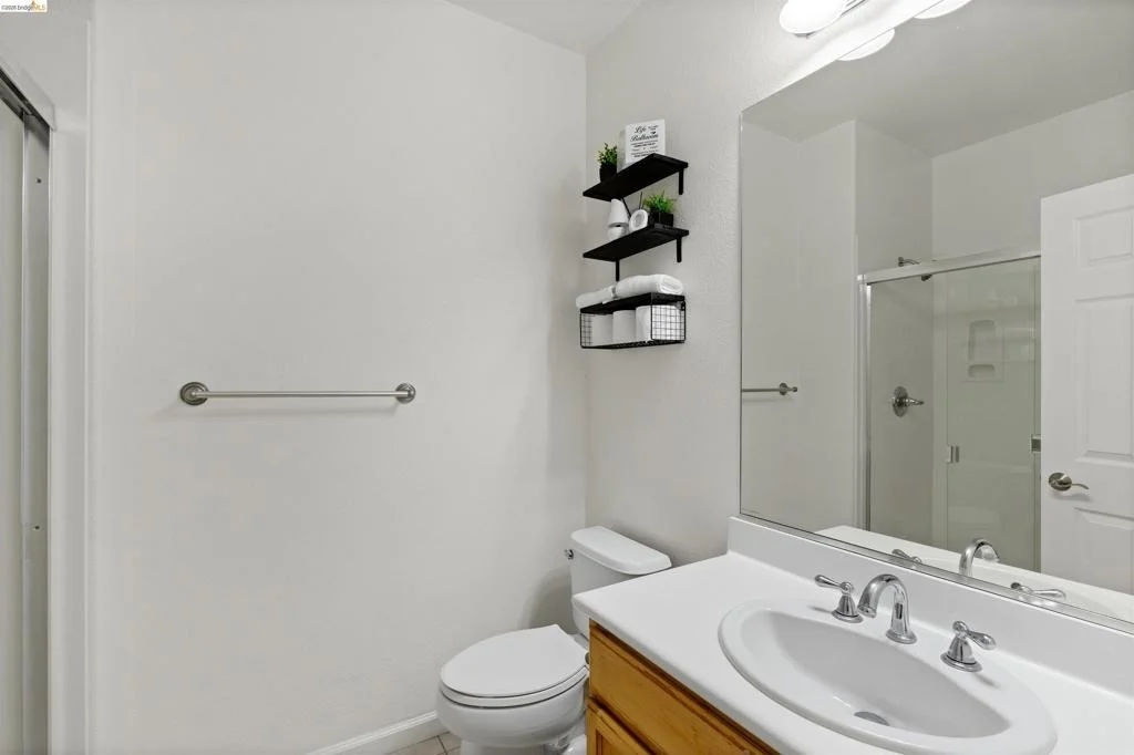 Photo of 4592 Le Conte Cir