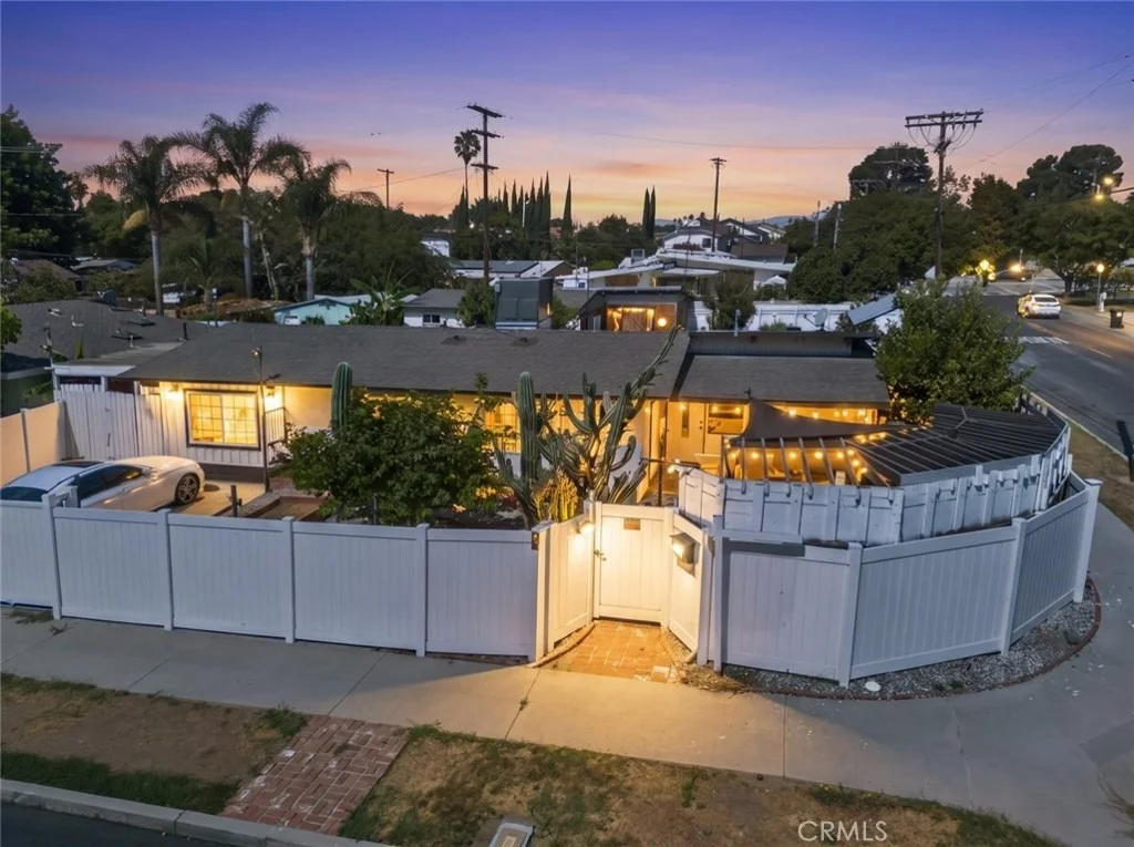 Photo of 7959 Bothwell Road