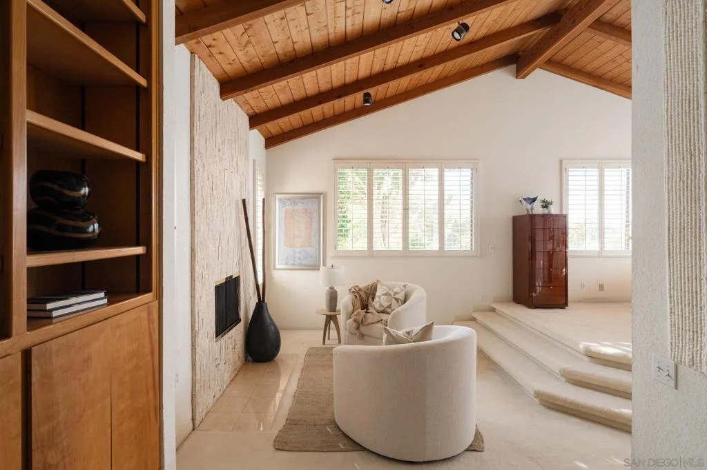 Photo of 15943 Ranch Hollow Rd