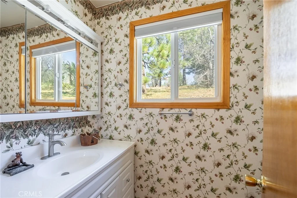 Photo of 43656 Ridge Crest