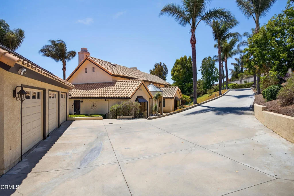 Photo of 535 Ridgecrest Drive