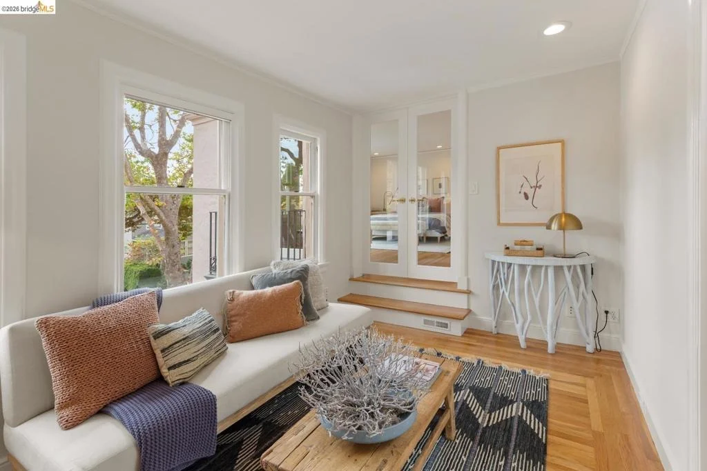 Photo of 2747 Forest Ave