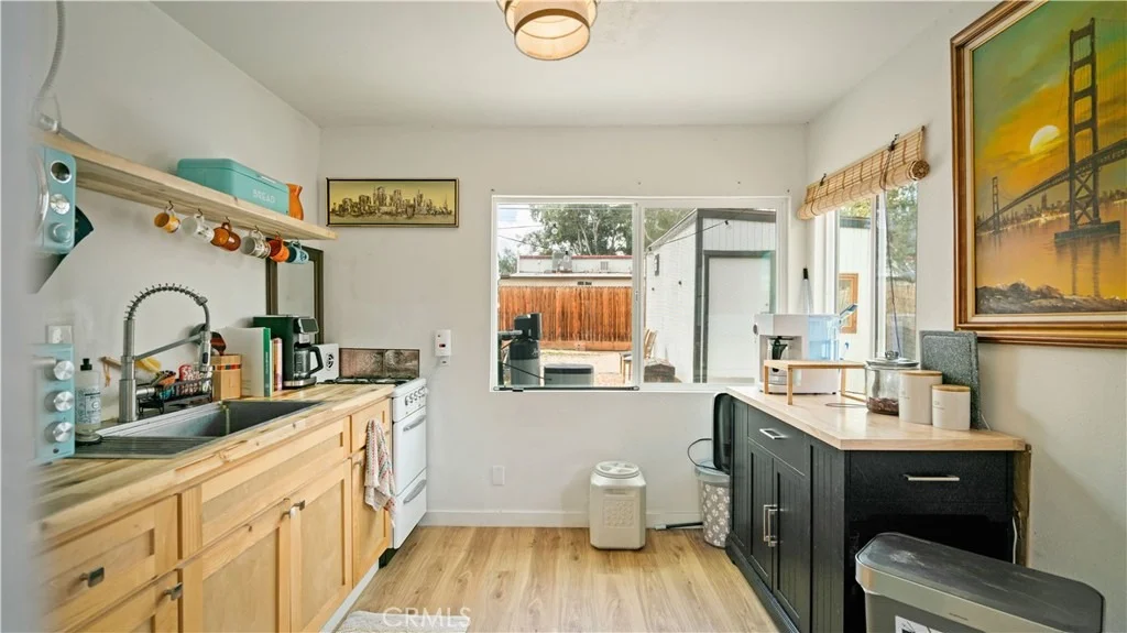 Photo of 6972 Tamarisk Avenue