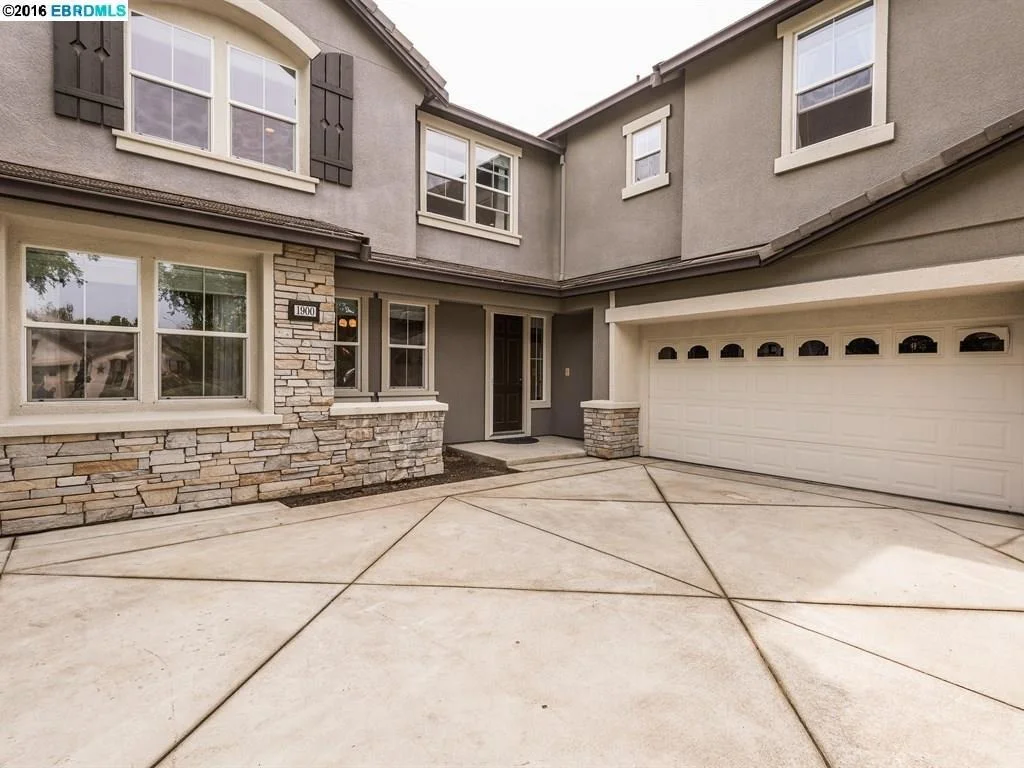 Photo of 1900 SOFIA CT
