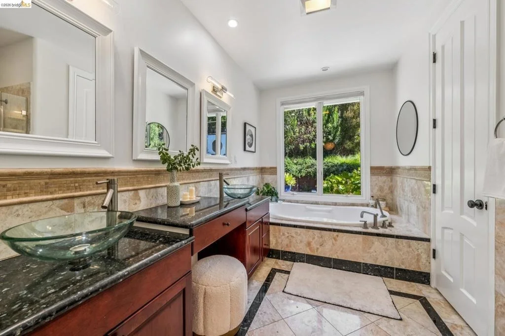 Photo of 1109 Sterling Ave