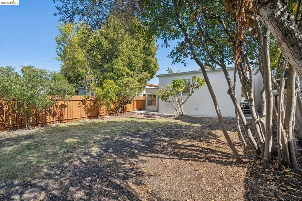 Photo of 736 Key Route Blvd