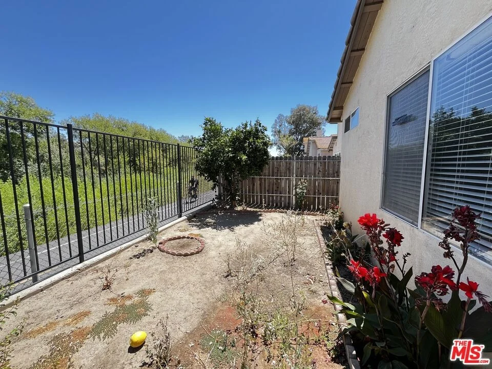 Photo of 27500 Parkside Drive