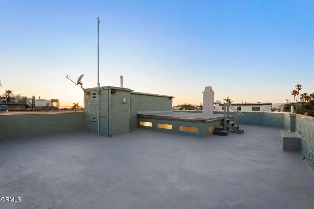 Photo of 124 San Clemente Avenue