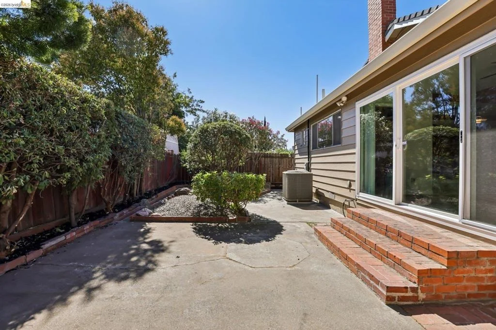 Photo of 1911 Birch Ave