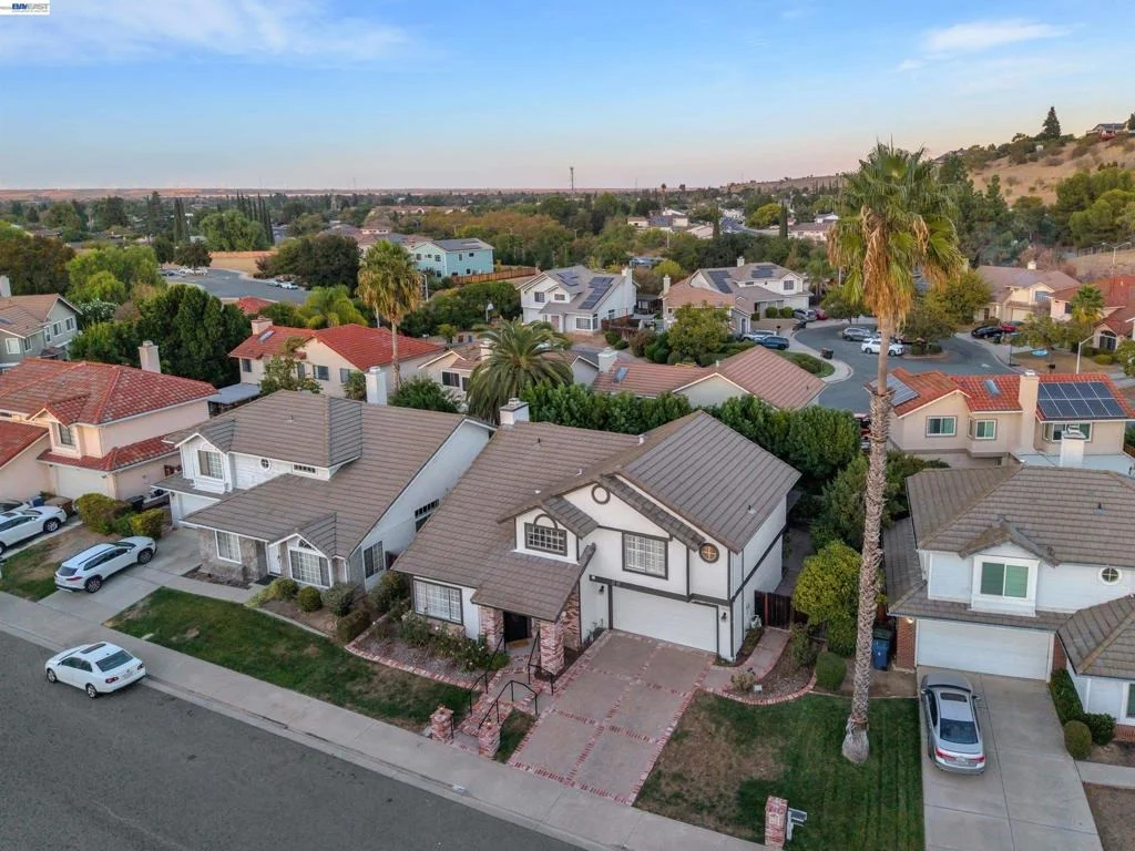 Photo of 3520 Centennial Dr