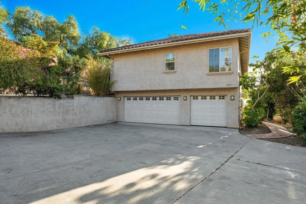 Photo of 1021 Marine View Drive